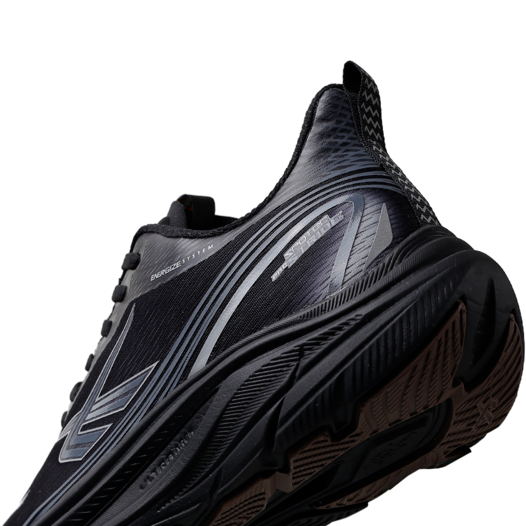 SPOTEC RUNNING WHIZZ - HITAM/HITAM